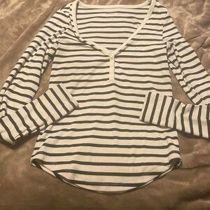 American Eagle Outfitters Black & White Striped Long-Sleeve Henley